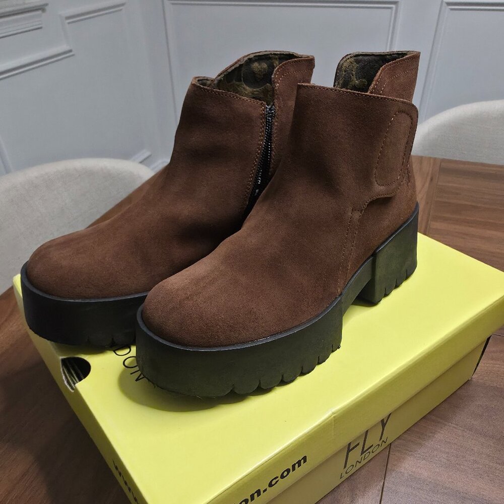 Fly London - Endo - Light Worn w/Box